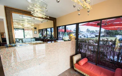 Photo 3 - The Royal Inn Beach Hotel Hutchinson Island