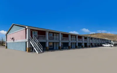 Photo 2 - Americas Best Value Inn Alpine