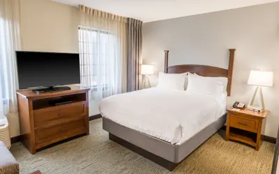 Photo 5 - Staybridge Suites Kansas City - Independence by IHG