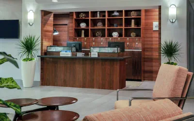 Photo 2 - Four Points by Sheraton Fort Lauderdale Airport - Dania Beach