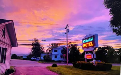 Photo 2 - Colonial Motel
