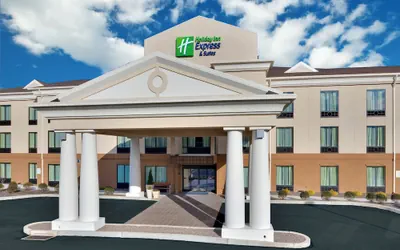 Holiday Inn Express Hotel & Suites Lebanon by IHG