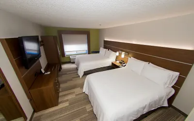 Photo 4 - Holiday Inn Express Hotel and Suites Statesville by IHG