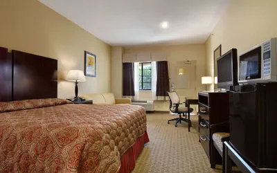Photo 3 - Super 8 by Wyndham Stephenville
