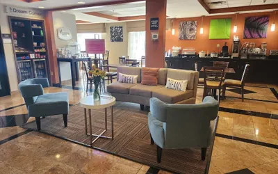 Photo 3 - Sleep Inn & Suites Dyersburg I-155