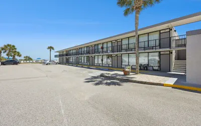 Beachside Motel