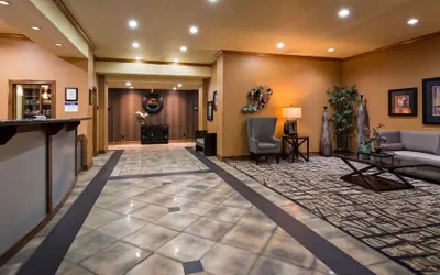 Photo 3 - Best Western Plus Christopher Inn & Suites