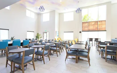 Holiday Inn Express & Suites Sacramento NE Cal Expo by IHG