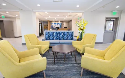 Photo 4 - Holiday Inn Express & Suites Sacramento NE Cal Expo by IHG