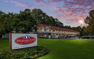 Photo 2 - Affordable Suites Greenville