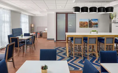 Photo 5 - Hampton Inn Fairmont