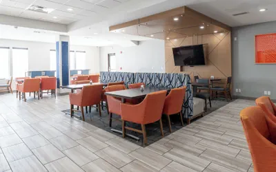 Holiday Inn Express Hotel & Suites ANDERSON NORTH by IHG
