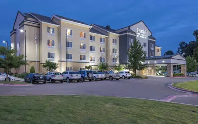 Photo 2 - Fairfield Inn & Suites by Marriott Texarkana