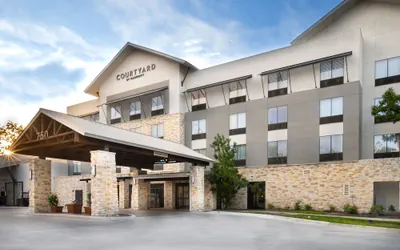 Photo 2 - Courtyard by Marriott New Braunfels River Village