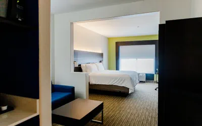 Photo 4 - Holiday Inn Express Andalusia by IHG