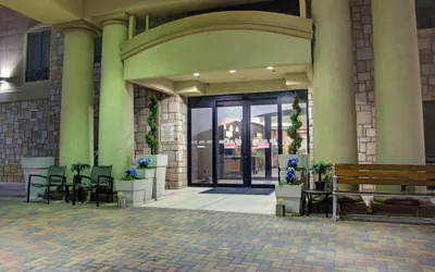 Holiday Inn Express & Suites Paris, Texas by IHG