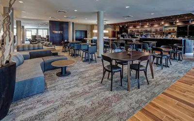 Photo 3 - Courtyard by Marriott Troy