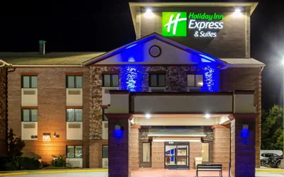 Photo 2 - Holiday Inn Express & Suites Olathe South by IHG