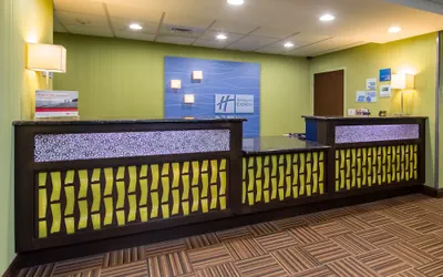 Photo 2 - Holiday Inn Express Hotel & Suites Orlando - Apopka by IHG
