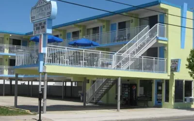 Photo 2 - Tropicana Motel