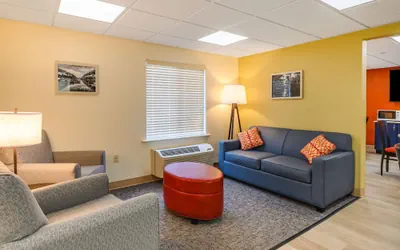 Photo 4 - Econo Lodge Hammond
