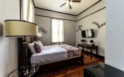 Photo 5 - Hotel DeFuniak