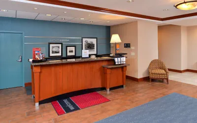 Photo 3 - Hampton Inn Evanston