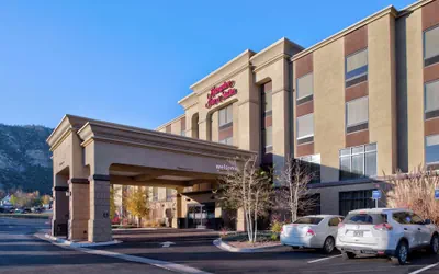 Photo 2 - Hampton Inn & Suites Rifle