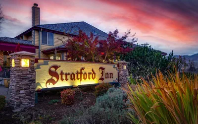 Photo 2 - Stratford Inn