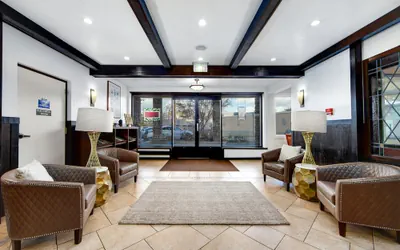 Photo 3 - Stratford Inn