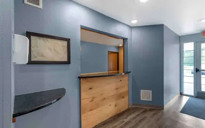 Photo 4 - Extended Stay America Select Suites - Birmingham - Bessemer