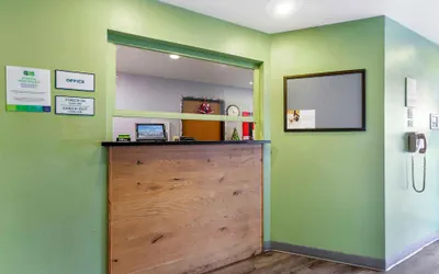 Photo 4 - Extended Stay America Select Suites - Phoenix - North