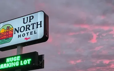 Up North Hotel (formerly Voyager Inn)