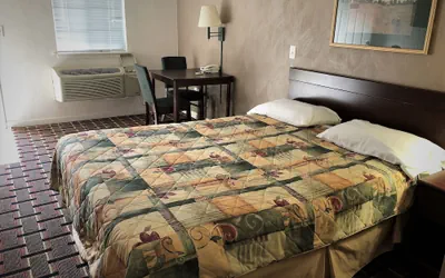 Photo 5 - Affordable Suites Burlington