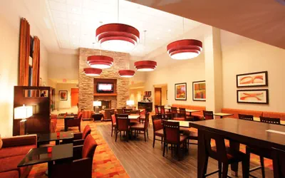 Photo 3 - Hampton Inn & Suites Phoenix Chandler-Fashion Center AZ