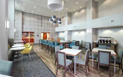 Photo 4 - Hampton Inn & Suites Tucson East/Williams Center