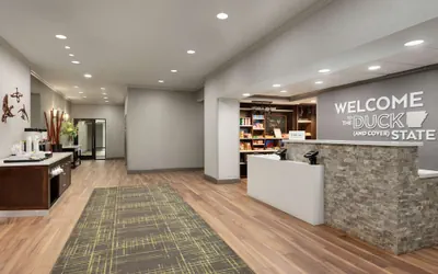 Photo 3 - Hampton Inn and Suites Pine Bluff