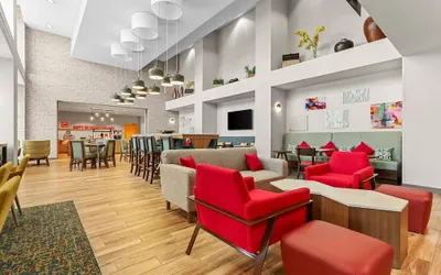 Photo 3 - Hampton Inn & Suites El Paso West