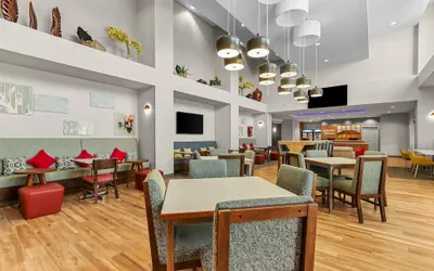 Photo 4 - Hampton Inn & Suites El Paso West