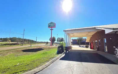 Photo 2 - Deerfield Inn McComb I-55