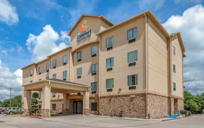 Photo 2 - Comfort Inn & Suites Paris