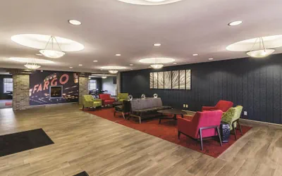 Photo 3 - La Quinta Inn & Suites by Wyndham Fargo-Medical Center