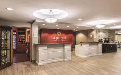 Photo 4 - La Quinta Inn & Suites by Wyndham Fargo-Medical Center