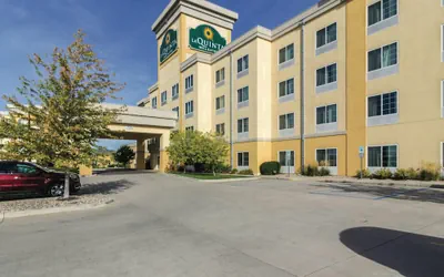 Photo 2 - La Quinta Inn & Suites by Wyndham Fargo-Medical Center