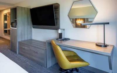 Photo 4 - Holiday Inn Express & Suites Newberry by IHG