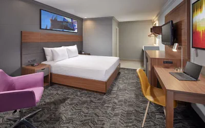 Photo 5 - Studio Inn and Suites at Promenade Downey