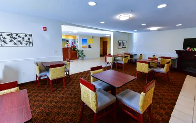 Photo 3 - Days Inn by Wyndham Greensboro NC