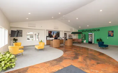 Photo 2 - Cedar Motor Inn
