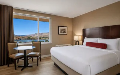 Photo 5 - Celilo Inn