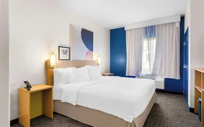 Photo 4 - Spark by Hilton Pearland